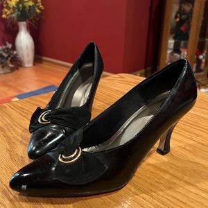 Vintage Black & Gold Heels The 925 Collection